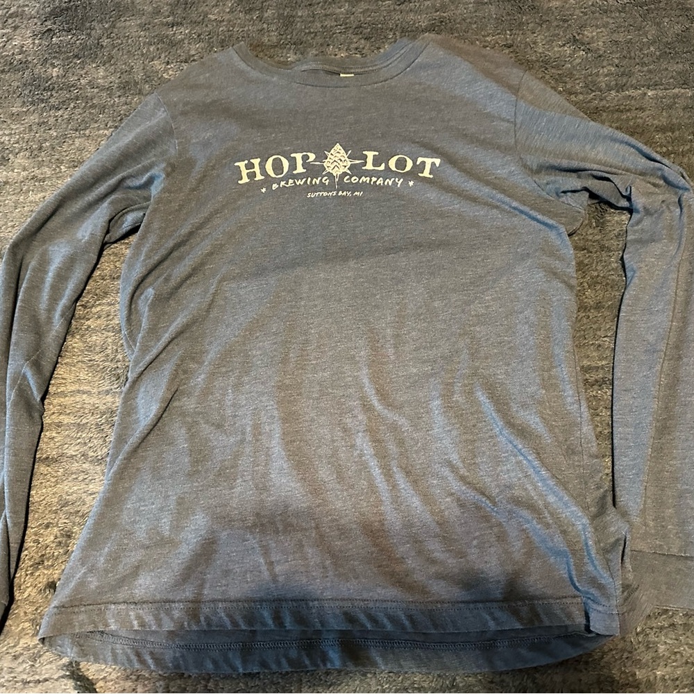 Light long sleeve men’s graphic tee